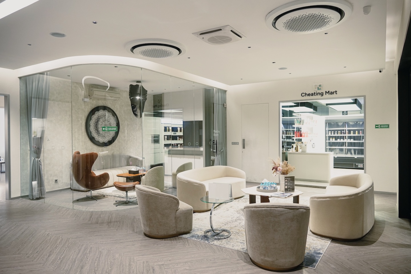 SKYN Clinic — Cheating Mart & lounge