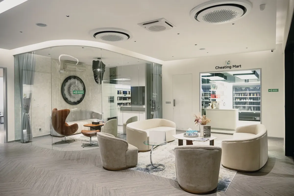 SKYN Clinic — Cheating Mart & lounge